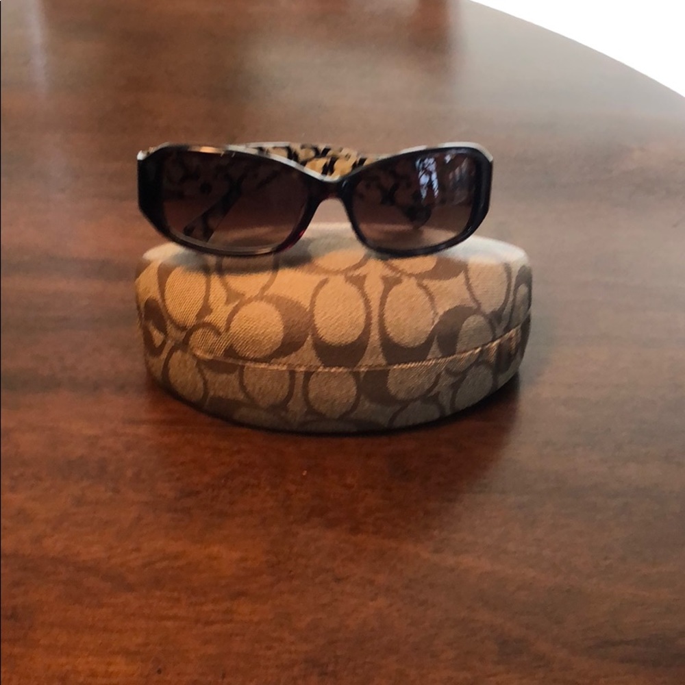 Coach sunglasses - Picture 2 of 2